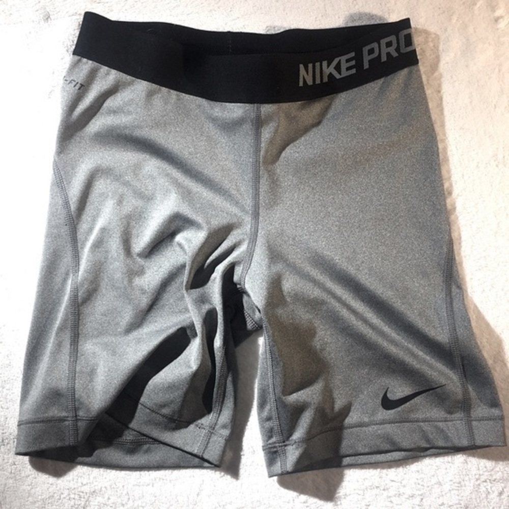 Nike Pro Men’s Dri-Fit Gray and Black Compression Sports Comfort Athletic Shorts